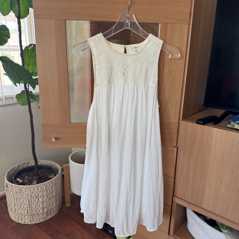 Aritzia Wilfred White Sleeveless Dress